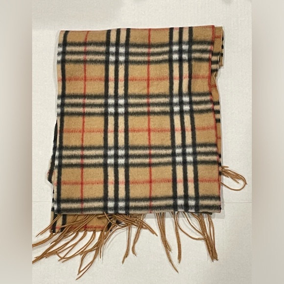 famous Accessories - Famous Check Fleece Scarf Fringed
